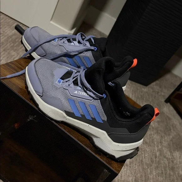 Adidas Terrex Blue and Black Men's Athletic Shoes - Picture 2 of 7